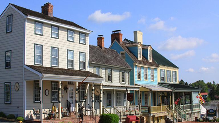 Colorful Houses along Bohemia Avenue in Chesapeake City