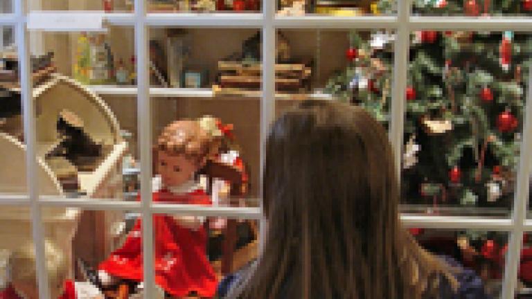 Christmas Doll and Train Exhibit at St. Clement’s Island Museum